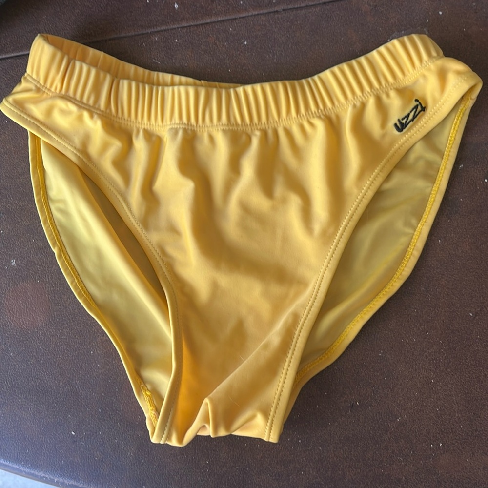 Uzzi Swim bottoms size small